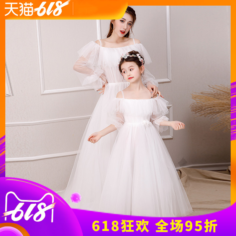 亲子装母女装公主裙洋气2019新款儿童礼服公主裙女童蓬蓬纱演出服在类目 童装/婴儿装/亲子装, 亲子装/亲子时装中 - 来自Buy2taobao.com提供专业的淘宝代购服务