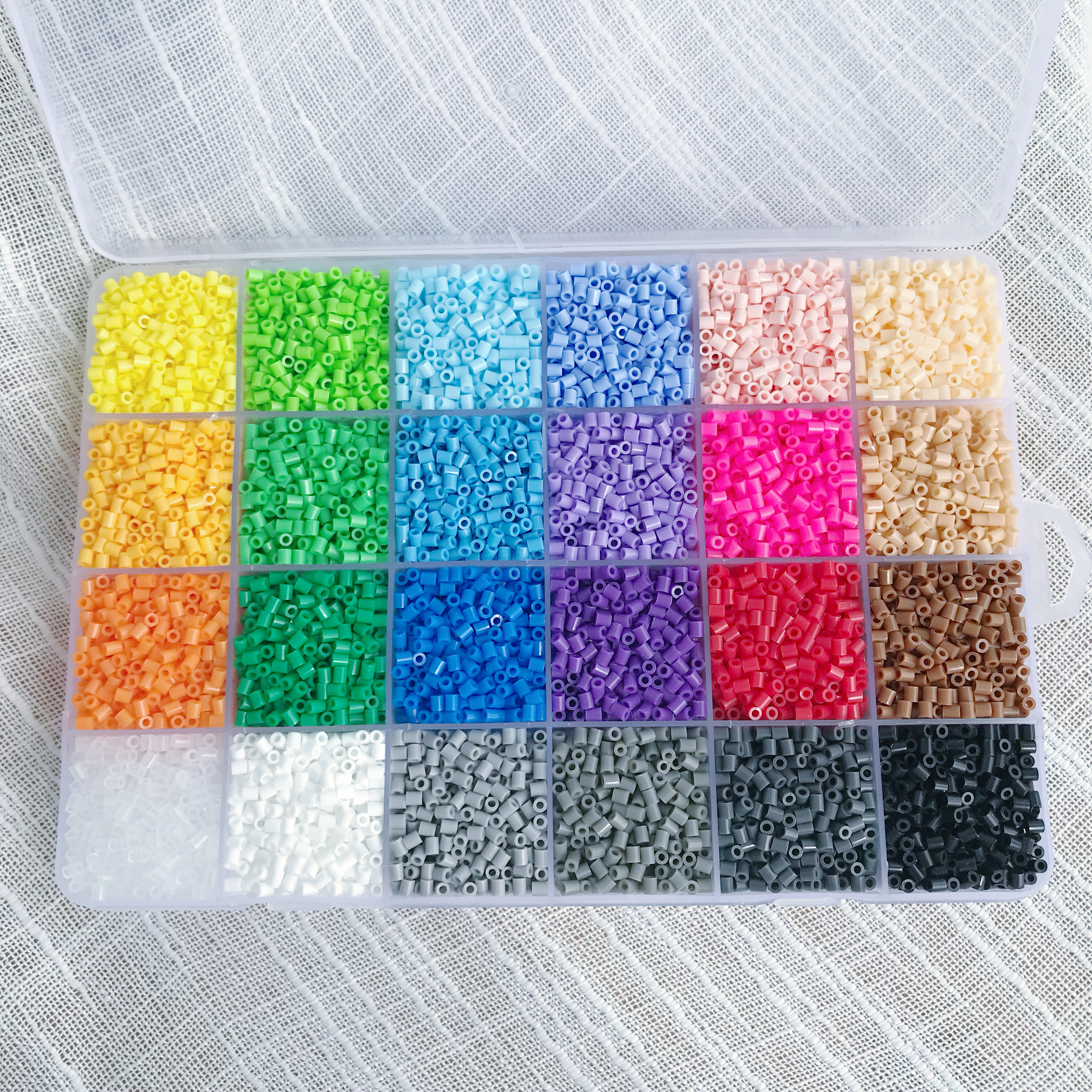 【小野拼豆】2.6mm5mm 融合拼豆豆套装拼拼豆手工diy拼图满包邮在类目 玩具/童车/益智/积木/模型, 其它玩具中 - 来自Buy2taobao.com提供专业的淘宝代购服务