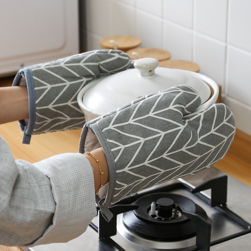 Anti scald glove thickening oven baking Microwave Oven High temperature resistance heat insulation kitchen household waterproof Fingersin the Kitchen/Cooking utensils , Kitchen Gadgets/Kitchen storage , Kitchen appliances supporting supplies , Microwave oven gloves category - from Buy2taobao.com to provide professional Taobao agent buy service