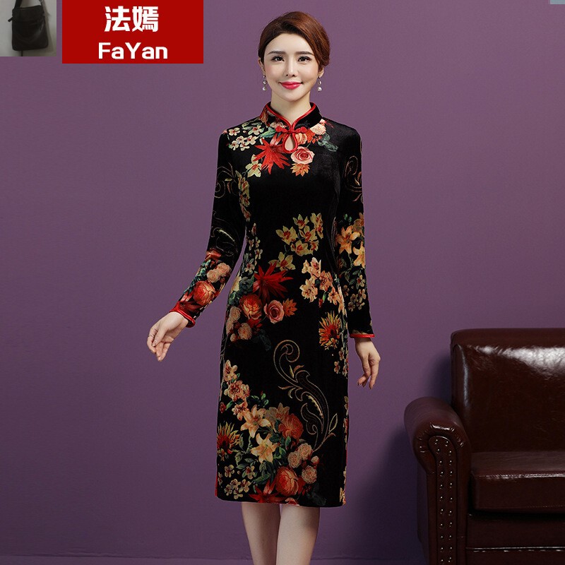 UAMOMO晳秀耀衣秀法嫣改良旗袍妈妈装女长款2019新款春秋复古丝绒在类目 模玩/动漫/周边/cos/桌游, Cosplay服饰/道具/服务, Cosplay女装中 - 来自Buy2taobao.com提供专业的淘宝代购服务