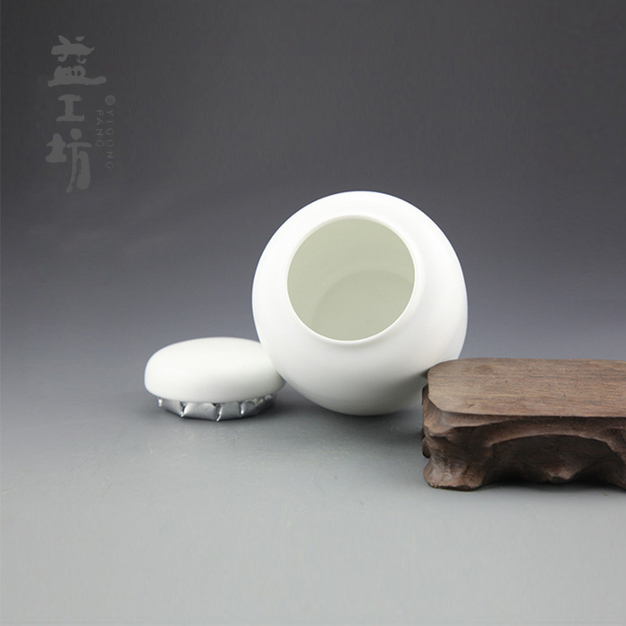 日本购 玩器系列 无光瓷 瓷罐白茶叶 益工坊 陶在类目 餐饮具, 茶具, 茶叶罐中 - 来自Buy2taobao.com提供专业的淘宝代购服务