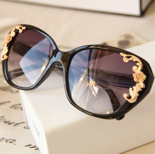 2013 Hot models Wind court High-end customized Carved sunlight glasses lady Sunglassesin the ZIPPO/Swiss Army Knife/Glasses , Brand lighters and accessories , Other , Kerosene lighter category - from Buy2taobao.com to provide professional Taobao agent buy service