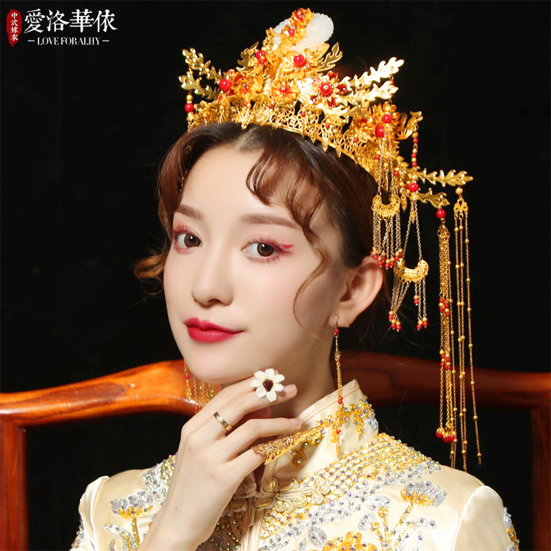 bride ancient costume Xiu clothing collocation Headdress suit Chinese style wedding Hairdressing Toast clothing collocation Jewelry phoenix coronet Accessoriesin the Accessories/Leather belt/Hat/Muffler , Wedding dress accessories , Bridal headdress category - from Buy2taobao.com to provide professional Taobao agent buy service