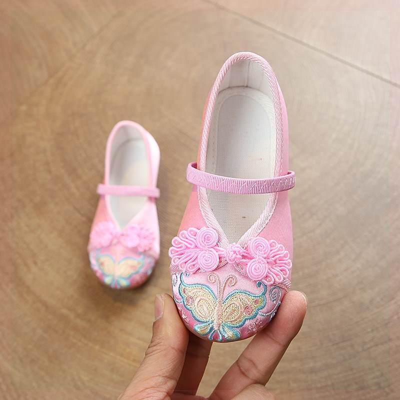 新款民族舞鞋舞蹈鞋复古鞋子儿童单鞋传统女孩绣花鞋透气婴儿春秋|ruв категории детская обувь/детская обувь/между родителями и детьми обувь, традиционные ткани, обувь/Ручная вязка обувь - от Buy2taobao.com для оказания профессиональной услуги покупки агента Taobao