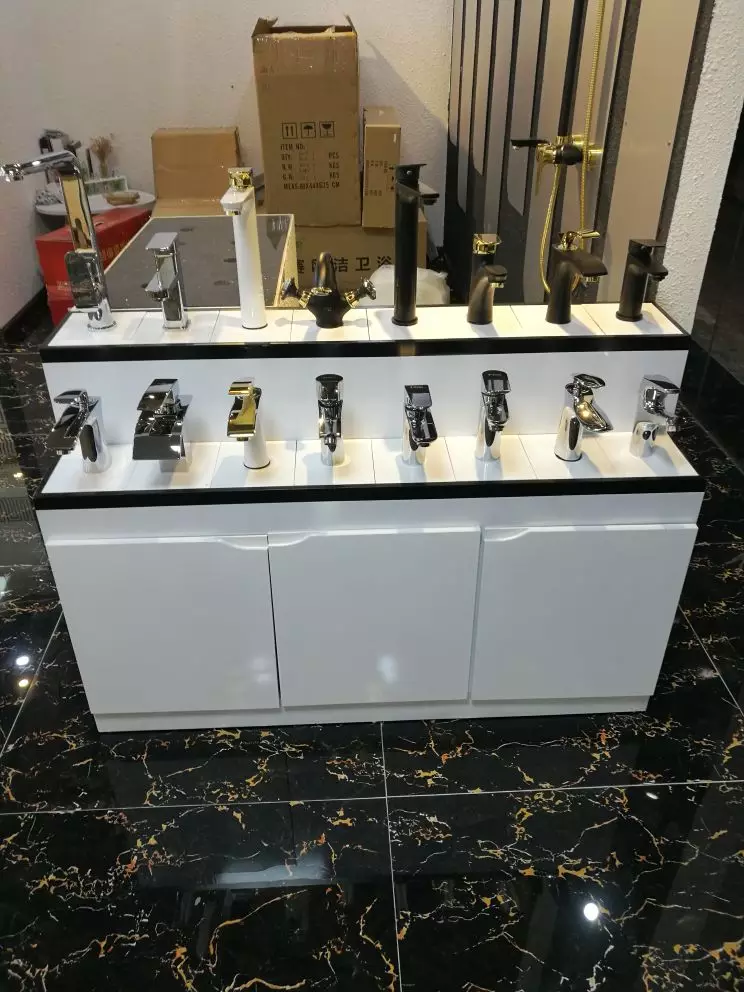 At a loss Best Sellers bathroom water tap Display Rack Display rack water tap Display cabinet bathroom Faucet Display Rack Flower sprinkling Display Boardin the Business/Office Furniture , Shelf/Showcase , Boutique Showcase/Showcase category - from Buy2taobao.com to provide professional Taobao agent buy service