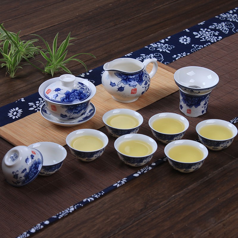 Blue and white porcelain tea set suit household a complete set ceramics Kungfu Online tea set Dehua Porcelain Tea makers Cover bowl teacup giftin the Tableware , Tea set , Kung Fu Tea category - from Buy2taobao.com to provide professional Taobao agent buy service