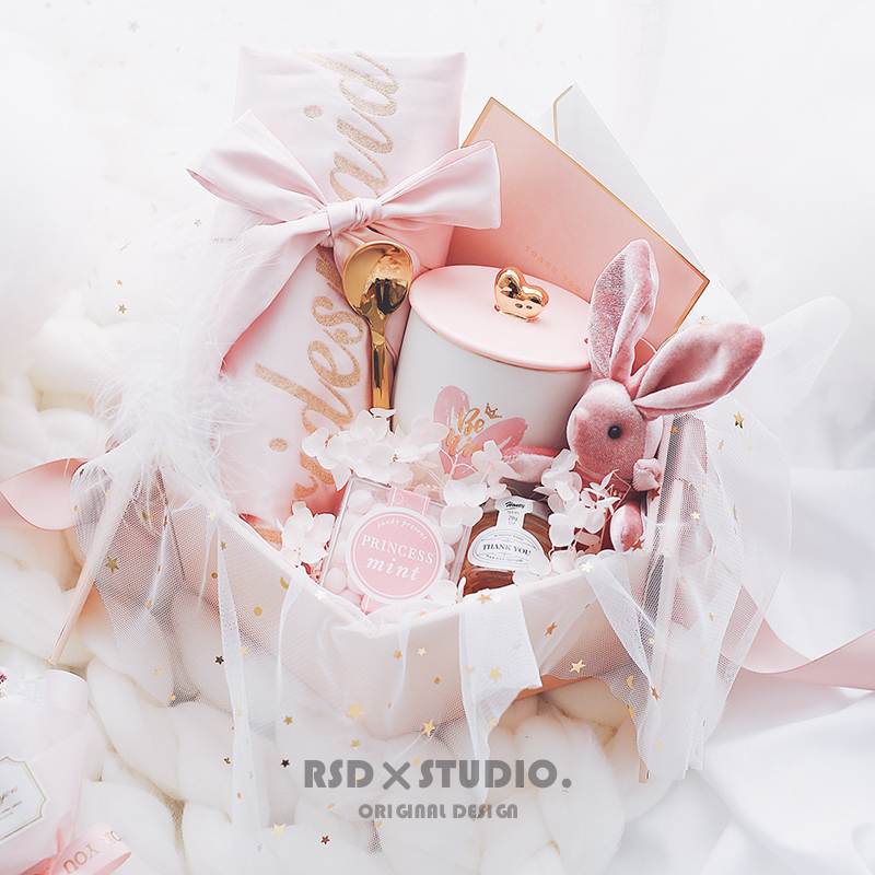 High-end dressing gown wedding Bridesmaid Gift box Wedding Favor Little gift high-grade Sisters originalityin the Festive supplies/Gift , Sugar Box/Sugar Box Accessories category - from Buy2taobao.com to provide professional Taobao agent buy service