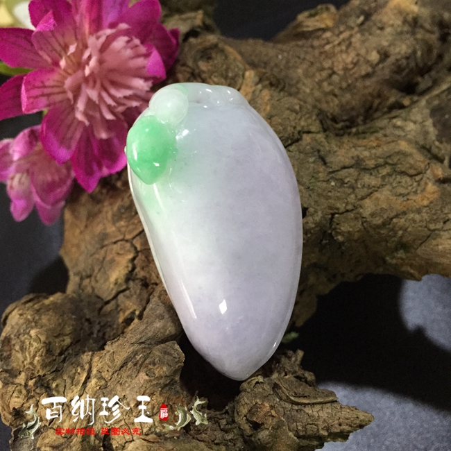 天然翡翠a货春带彩福瓜吊坠 紫罗兰挂坠男女款 精品玉项坠 带证书在类目 珠宝/钻石/翡翠/黄金, 翡翠(新), 颈饰中 - 来自Buy2taobao.com提供专业的淘宝代购服务