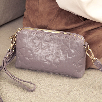 手拿包女小包韩版2020新款潮真皮个性时尚压花单肩小挎包女贝壳包