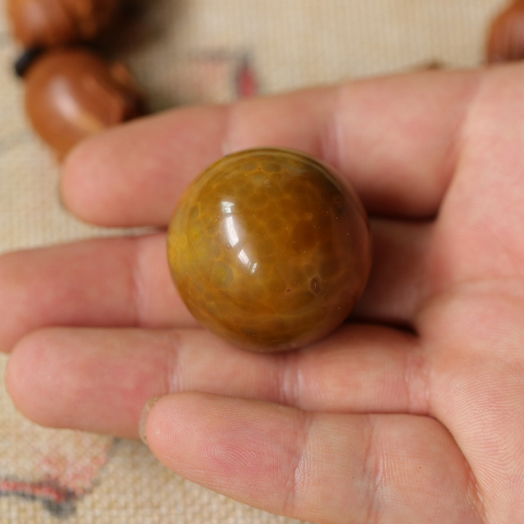 Yuxiu Xuanhua The Warring States Red agate bead Loose bead Yellow chanterelles Pendant Pendant 31MMin the Accessories/Fashion Jewelry, Necklace category - from Buy2taobao.com to provide professional Taobao agent buy service