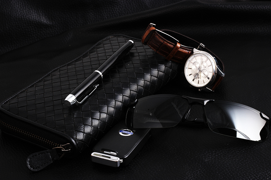 automobile automatic Photoreceptor Discoloration Polarized Sunglasses night vision Dazzling day and night Dual use Driver glassesin the Car/Articles/Fitting/Refit , Car Accessories/The jewelry , Driving personal items , Drivers Goggles category - from Buy2taobao.com to provide professional Taobao agent buy service