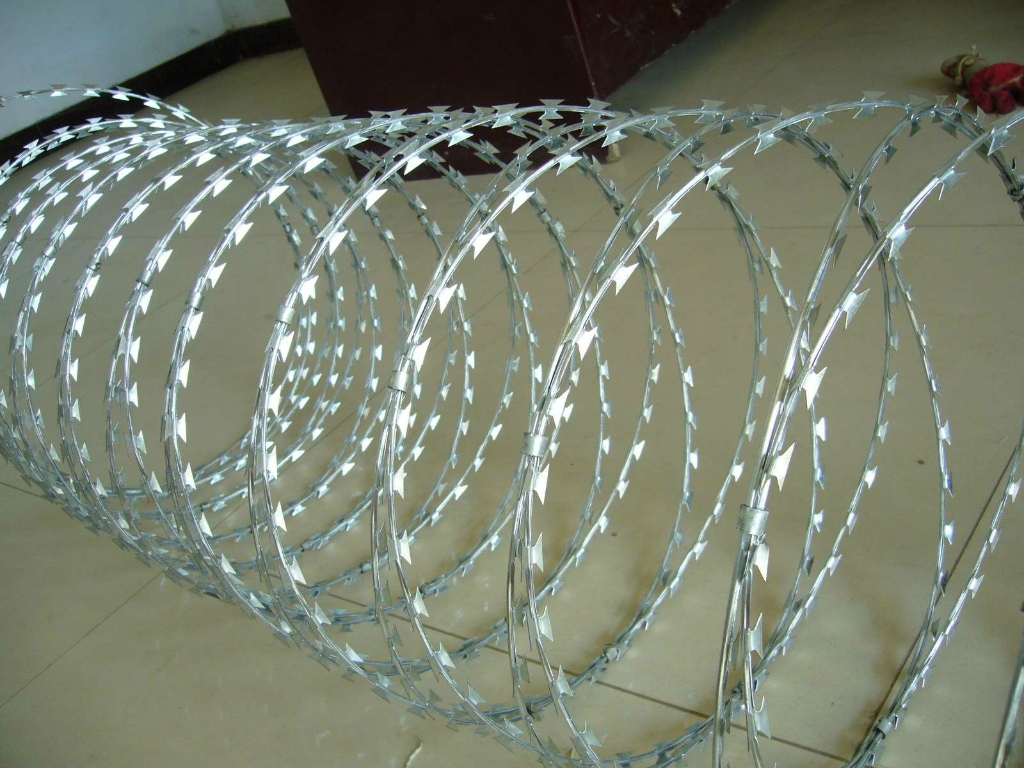 enclosure household Manufactor Direct selling Barbed Wire Barbed wire Wall Barbed wire steel wire Network securityin the Basic building materials , Other basic building materials , Safety Net category - from Buy2taobao.com to provide professional Taobao agent buy service