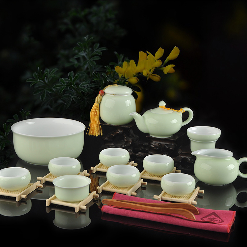 DH景德镇功夫茶具套装家用简约整套青瓷喝茶盖碗小茶杯陶瓷泡茶壶在类目 餐饮具, 茶具, 功夫茶具中 - 来自Buy2taobao.com提供专业的淘宝代购服务