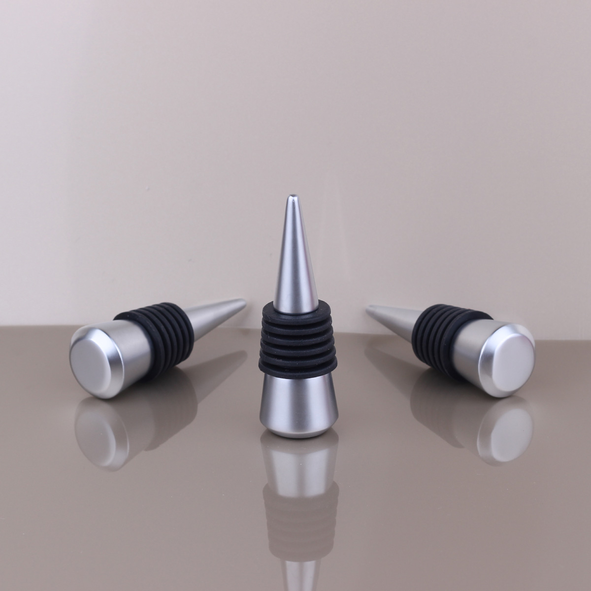 1-Bulk Europe and America 70 Grams of zinc alloy Bottle stopper Wine stopper Wine Cork Wine preservation devicein the Tableware , Flagon/Wineglass/Wine , Wine stopper category - from Buy2taobao.com to provide professional Taobao agent buy service