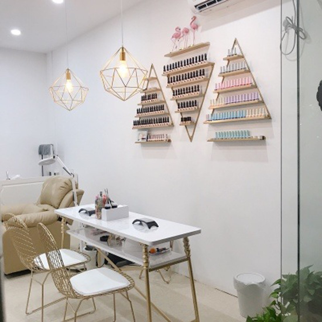 Oil glue goods shelves Iron art multi-storey Nail rack Nail Polish Shelf Display rack Wall hanging wall triangle Shelfin the Business/Office Furniture , Shelf/Showcase , Cosmetic Shelf category - from Buy2taobao.com to provide professional Taobao agent buy service
