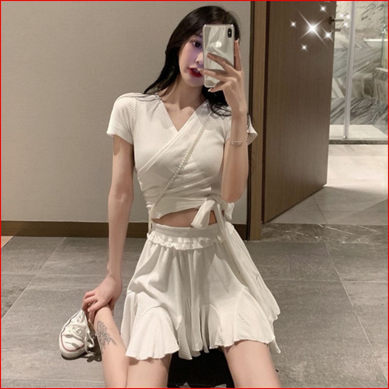 I2019新款韩版chic风V领绑带修身百搭上衣+不规则高腰百褶半身裙|msdalam kategori Butik wanita / wanita, menetapkan/pakaian seragam pelajar/seragam kerja, pakej lain - dari Buy2taobao.com untuk memberikan perkhidmatan ejen Taobao profesional membeli