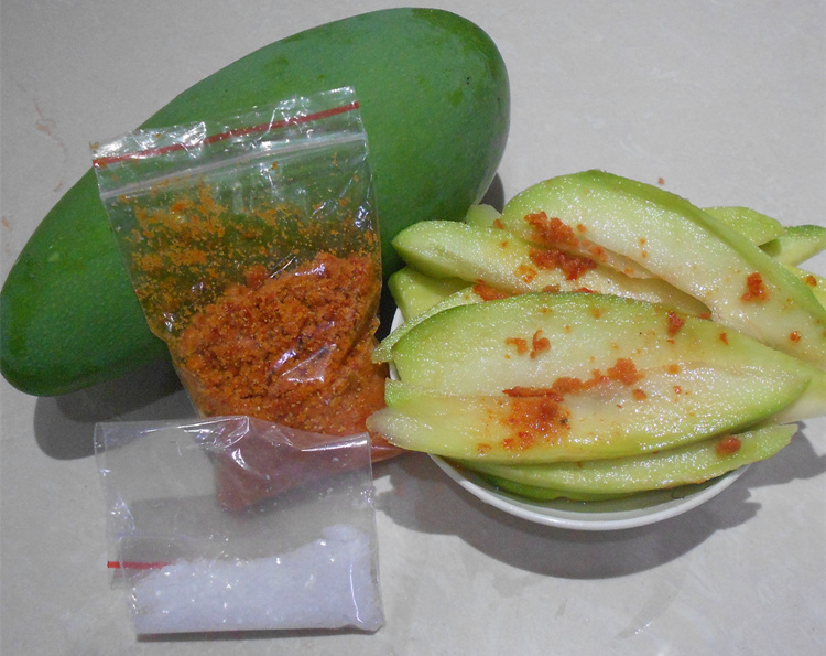 3件包邮 新鲜生吃芒果酸甜脆辣孕妇水果辣椒盐海南象牙青芒包在类目 水产肉类/新鲜蔬果/熟食, 新鲜水果, 芒果中 - 来自Buy2taobao.com提供专业的淘宝代购服务