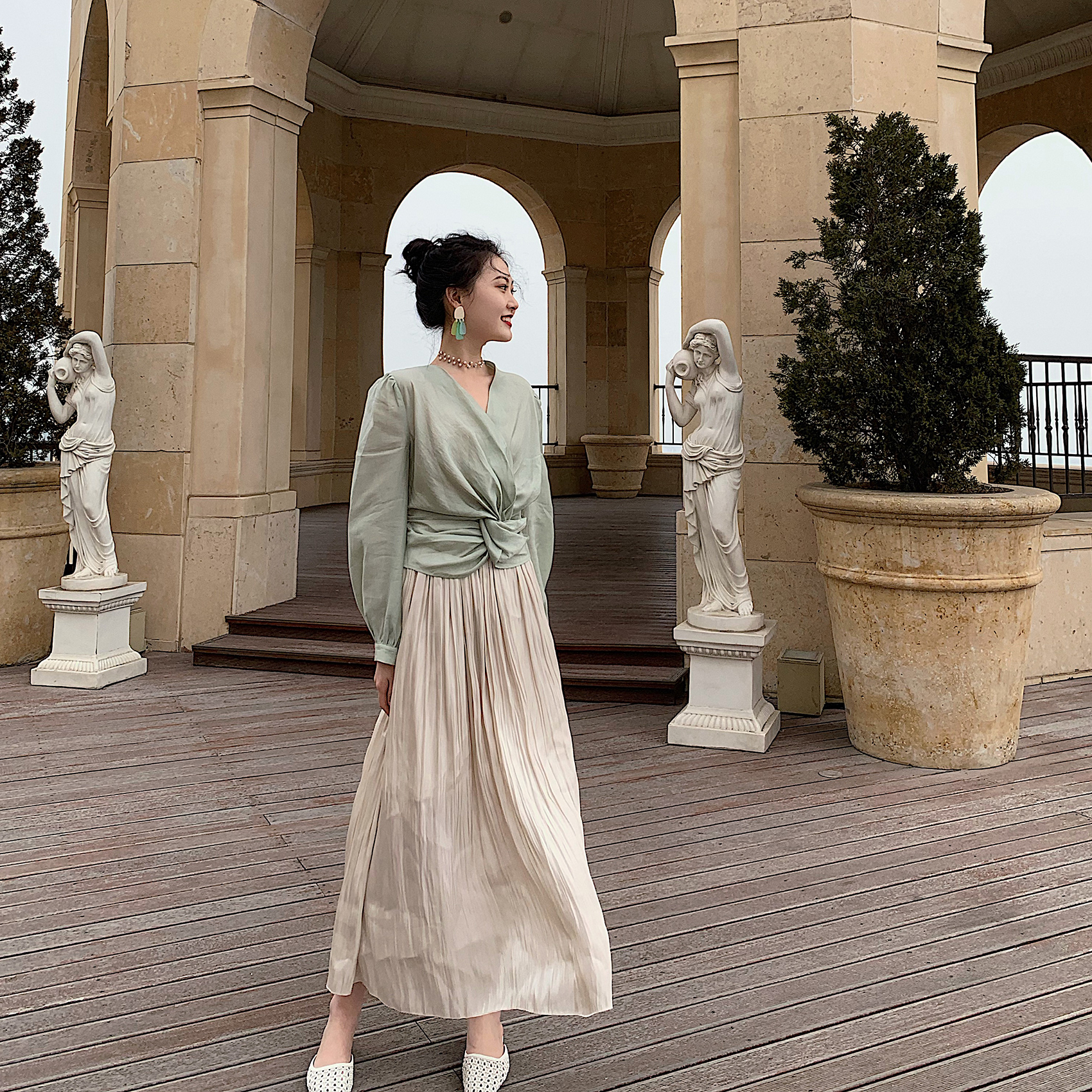 Eat green food /2019 spring clothes new pattern sunlight Umbrella fold Half skirtin the Women's clothing/Boutique , Skirts category - from Buy2taobao.com to provide professional Taobao agent buy service