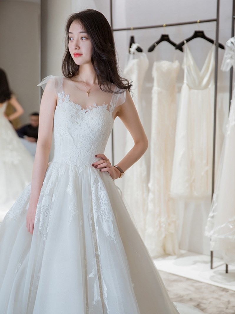 婚纱礼服2019新款新娘结婚一字肩长拖尾公主梦幻时尚简约显瘦孕妇|ruв категории Женская одежда, Cвадебные платья, свадебное платье - от Buy2taobao.com для оказания профессиональной услуги покупки агента Taobao