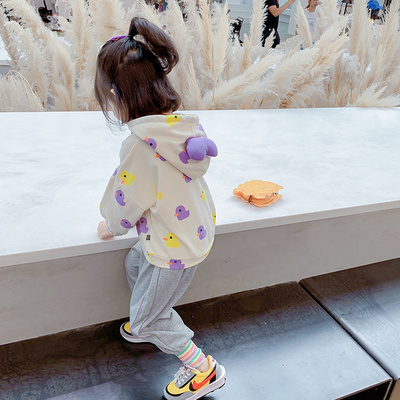 女童连帽卫衣2020新款秋装小童上衣洋气宝宝春秋童装儿童卡通外套