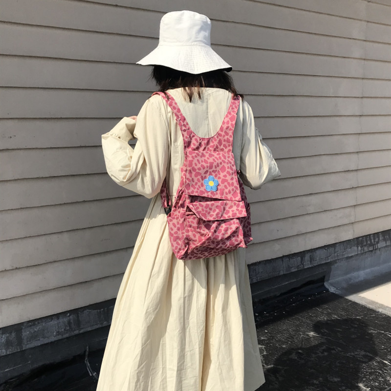 包不二 粉豹绣花双肩包迷小包潮牌女个性可爱小清新小书包女ins风|ruв категории Сумки, рюкзак - от Buy2taobao.com для оказания профессиональной услуги покупки агента Taobao