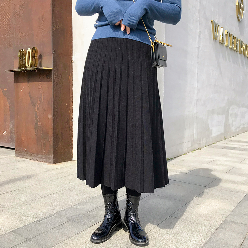 Li Xiaosa's small fat mm black Show thin knitting skirt Women's wear spring and autumn Large Easy Show thin Pleated skirt Umbrella skirtin the Women's clothing/Boutique , Skirts category - from Buy2taobao.com to provide professional Taobao agent buy service