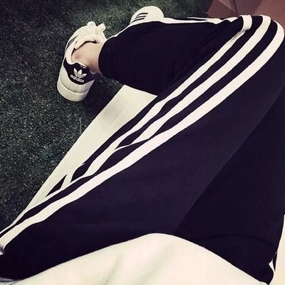 便宜原宿风春秋韩版男女三道杆情侣运动休闲裤子女潮学生班服|msdalam kategori Butik wanita / wanita, seluar, seluar santai - dari Buy2taobao.com untuk memberikan perkhidmatan ejen Taobao profesional membeli
