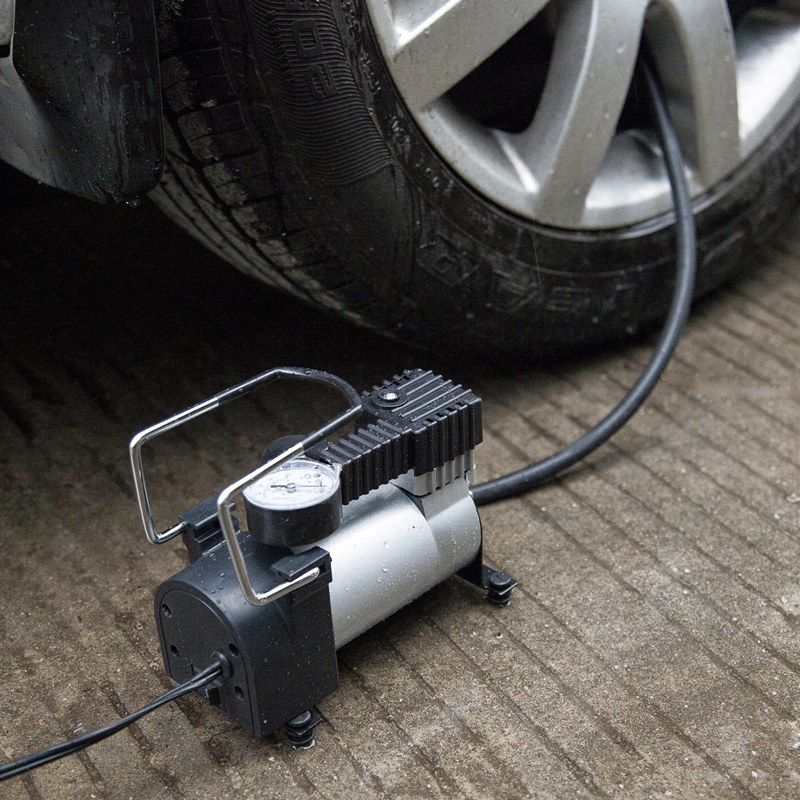 車載充氣泵便攜車載打氣泵 汽車用12v小轎車輪胎應急打氣筒沖氣泵在類目 汽車/用品/配件/改裝, 汽車影音/車用電子/電器, 車用電子/電器, 車載充氣泵中 - 來自Buy2taobao.com提供專業的淘寶代購服務