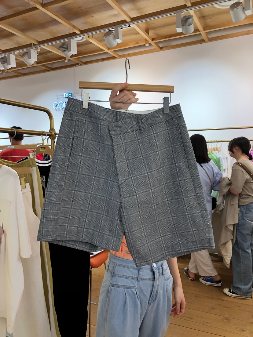 八204韓國正品東大門夏春天新款個性褲子短褲1129889在類目 節慶用品/禮品, 聖誕用品/禮品/裝飾品, 聖誕服飾中 - 來自Buy2taobao.com提供專業的淘寶代購服務