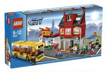 乐乐屋 正品 乐高 LEGO CITY城市系列 城市一角 7641