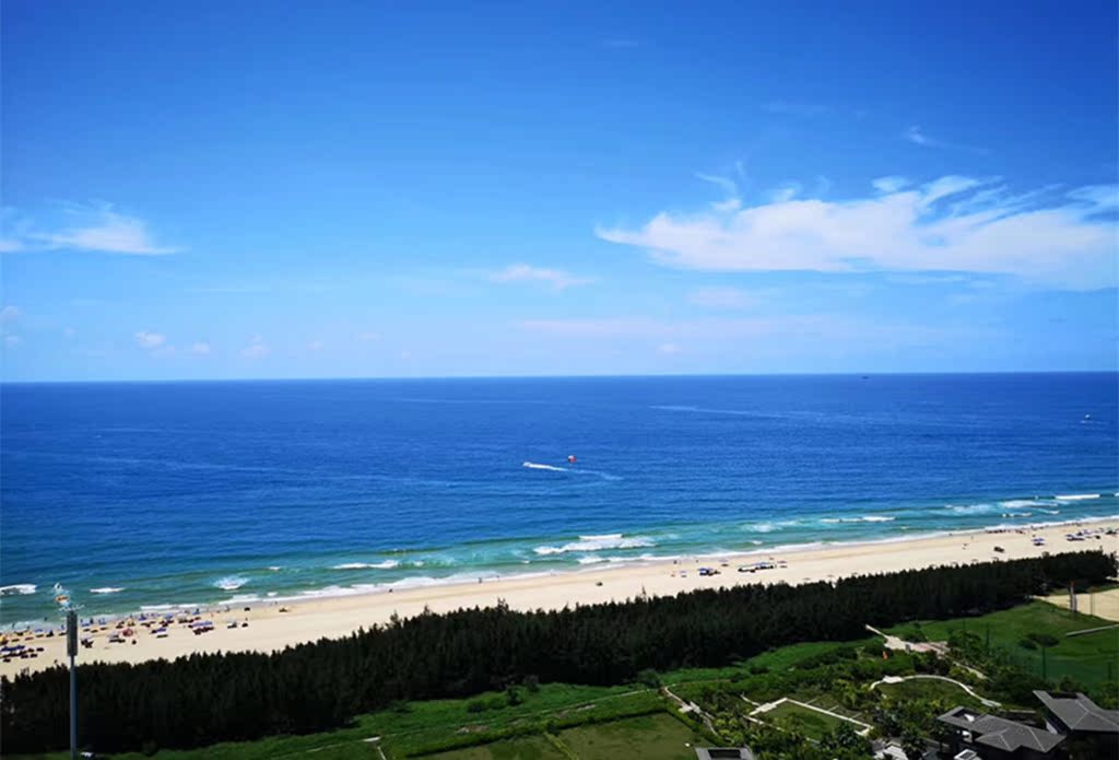 Yangjiang Hailing Island Zhapo Blue Wave Bay Big hotel seascape Big bedin the Cheap Hotels/Inn features/Apartment Hostel , Hotel Inn category - from Buy2taobao.com to provide professional Taobao agent buy service