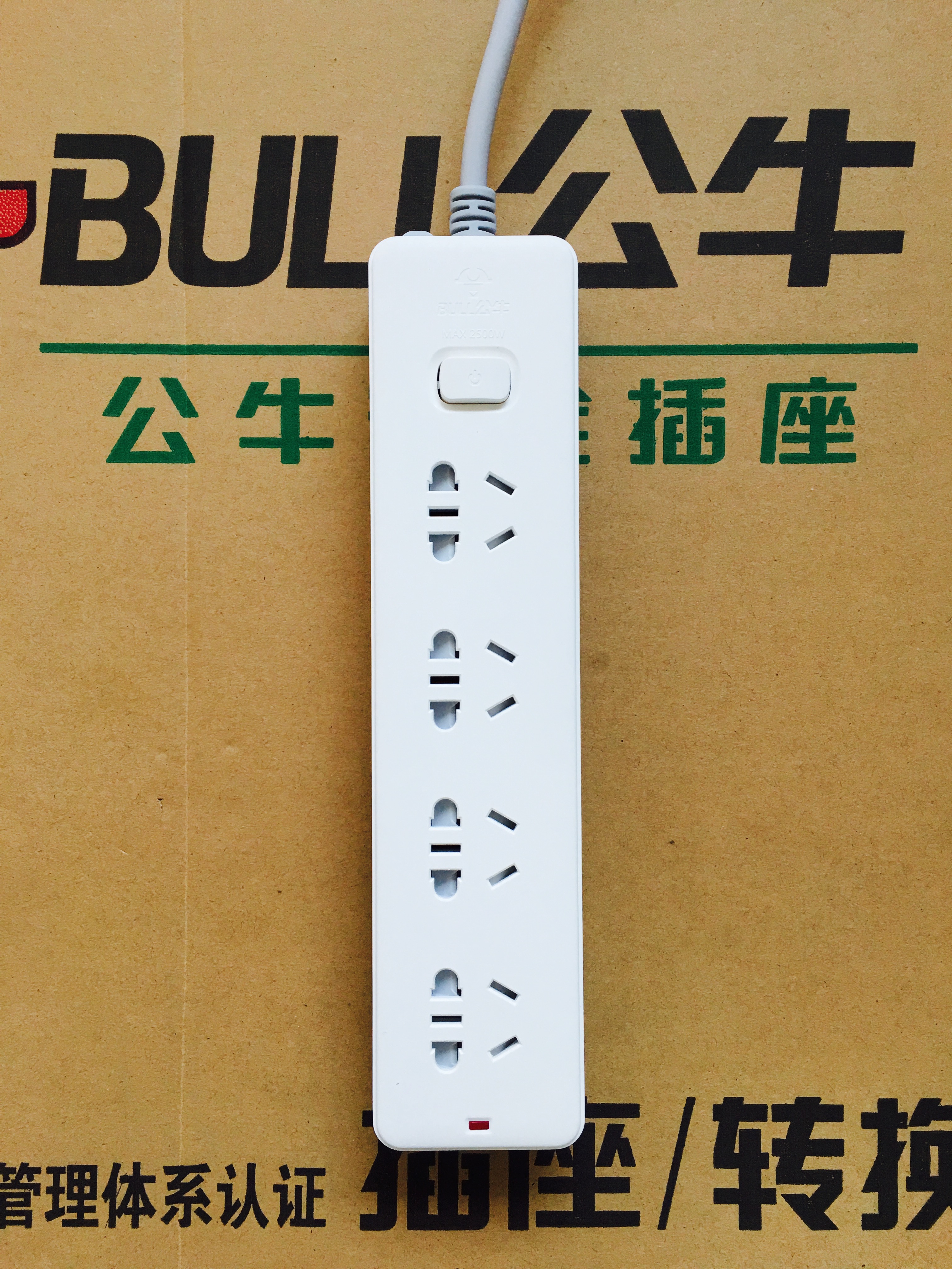公牛插座 接线板 插排 插线板 拖线板 GN-410 1.8米/3米5米 4孔|msdalam kategori elektronik/Electrician, papan pendawaian/plug, papan pendawaian - dari Buy2taobao.com untuk memberikan perkhidmatan ejen Taobao profesional membeli