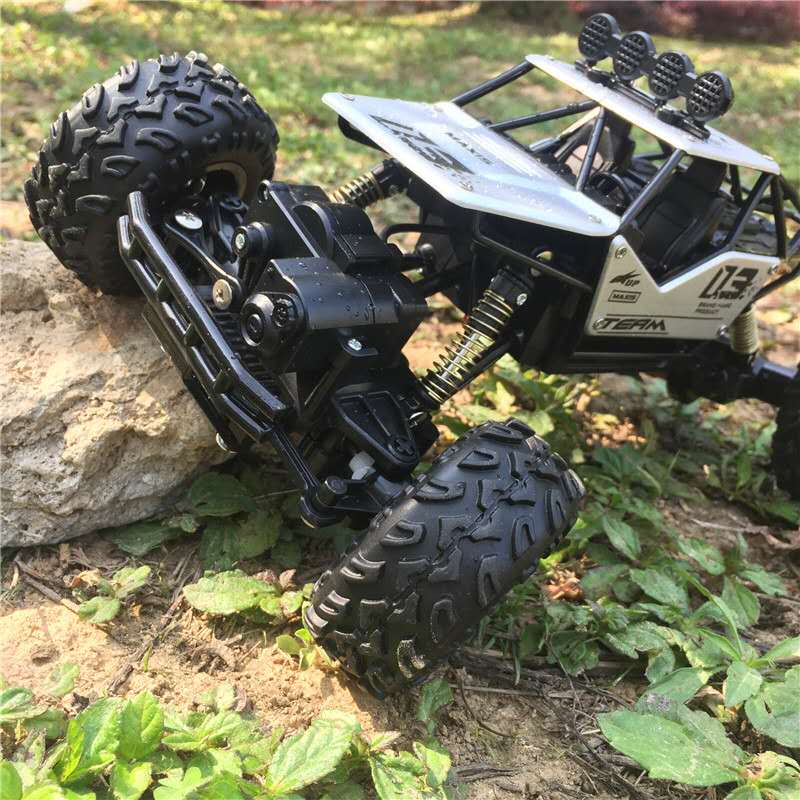 Bigfoot SUVs Monsters Truck 4 drive Help Metal Car model children Toy carin the Toy/Childs/Puzzle/Building block/Model , Electronic/Light/Aerated/Tricky Toy , Creative/Tricky Toy category - from Buy2taobao.com to provide professional Taobao agent buy service