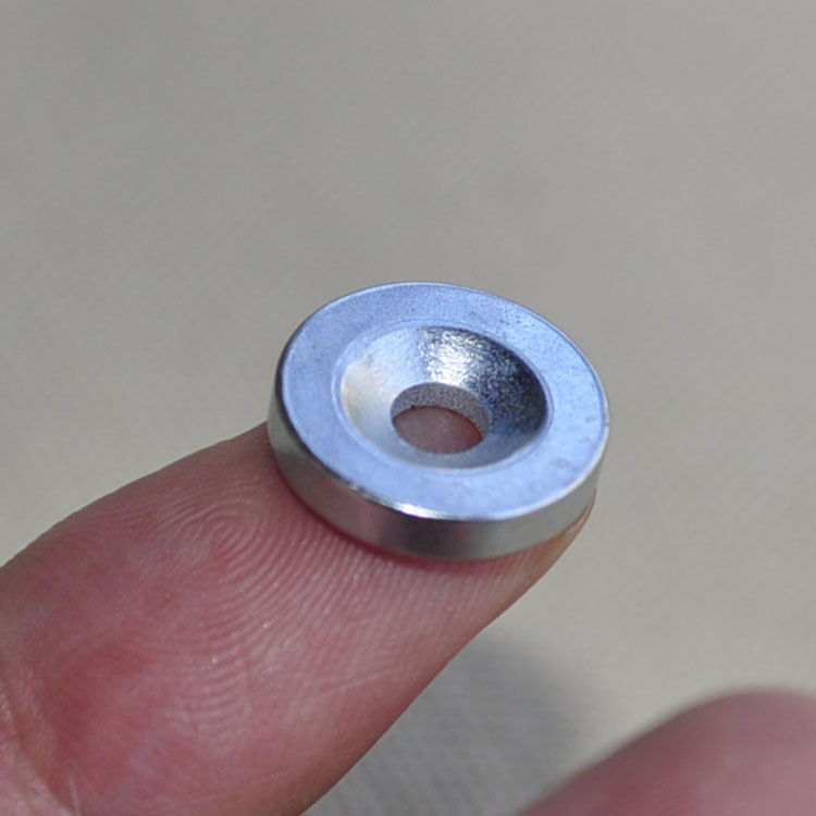 超强磁铁 圆孔 吸铁石 方块磁铁磁片钕铁硼强磁15*3mm强力磁|msdalam kategori Aksesori Digital 3C, pasaran komponen elektronik, komponen elektronik, komponen magnet - dari Buy2taobao.com untuk memberikan perkhidmatan ejen Taobao profesional membeli