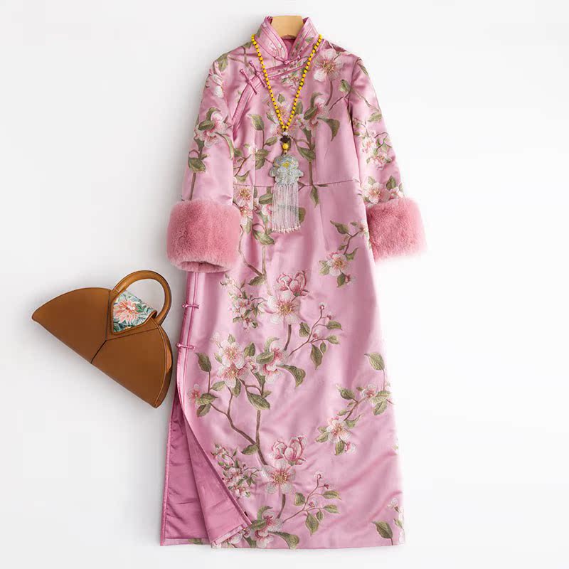 CPP000108D秋冬长款绣花旗袍裙 复古刺绣中国风连衣裙女在类目 女装/女士精品, 婚纱/旗袍/礼服, 旗袍中 - 来自Buy2taobao.com提供专业的淘宝代购服务