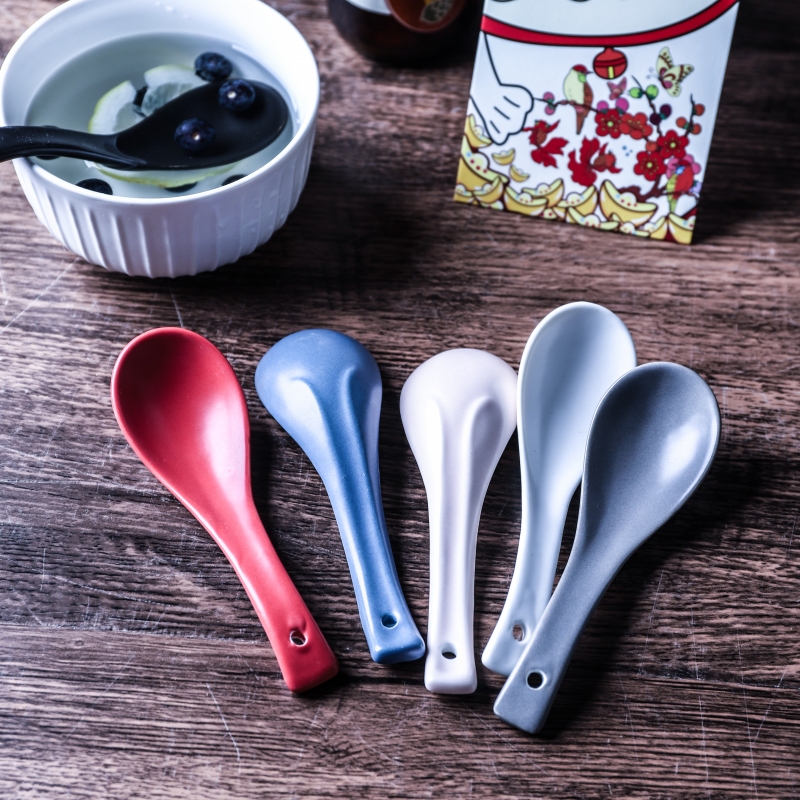 北歐亞光小湯勺甜品勺家用陶瓷調羹個性小清新紅藍灰粉奶白色湯匙在類目 餐飲具, 餐具, 配套瓷器, 調羹/飯勺中 - 來自Buy2taobao.com提供專業的淘寶代購服務