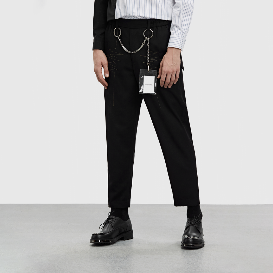 Unawares FW18 音频波纹结构剪裁羊毛混纺九分西裤 炭黑在类目 男装, 休闲裤中 - 来自Buy2taobao.com提供专业的淘宝代购服务