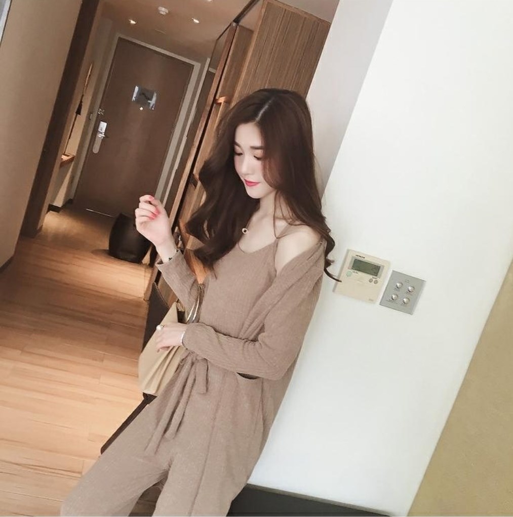 2018 new pattern Women's wear Autumn Fashionable suit fashion Korean Edition By age mm temperament Show thin knitting Threein the Women's clothing/Boutique , Wool sweater category - from Buy2taobao.com to provide professional Taobao agent buy service