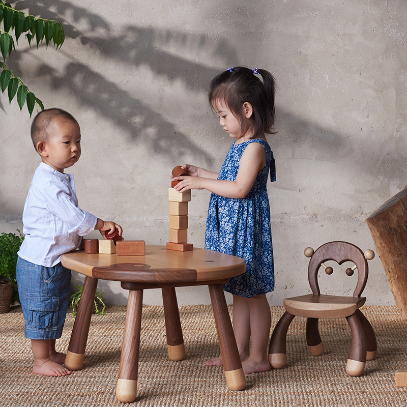 Ha's room children Furniture solid wood Baby game Tables and chairs suit The age of A birthday presentin the Residential furniture , Furniture , Children's Furniture category - from Buy2taobao.com to provide professional Taobao agent buy service