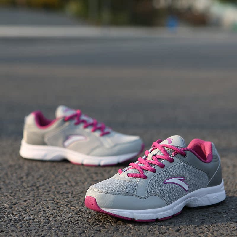 anta women's running shoes