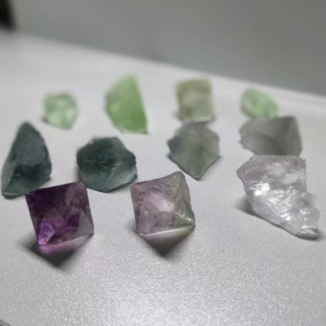 转运石爱情石招财石萤石精品随型原石手工吊坠水晶石项链男女款在类目 饰品/流行首饰/时尚饰品新, 项坠/吊坠中 - 来自Buy2taobao.com提供专业的淘宝代购服务