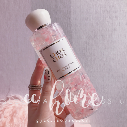 !the republic of korea chok At the beginning of Shower Gel Petal chokchok cherry blossoms Body Wash 250g Good newsin the Care cleaners/Sanitary napkins/Paper/Aromatherapy , Shampoo bath/Personal cleanliness , Body Wash , Body Wash category - from Buy2taobao.com to provide professional Taobao agent buy service
