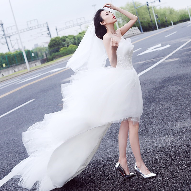 轻婚纱2019新款女新娘拖尾前短后长简约出门纱短款小个子森系超仙在类目 女装/女士精品, 婚纱/旗袍/礼服, 婚纱中 - 来自Buy2taobao.com提供专业的淘宝代购服务