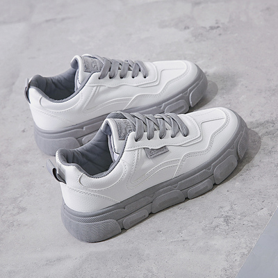 2020新款春季小白女鞋春款运动休闲潮鞋2019网红百搭学生洋气板鞋