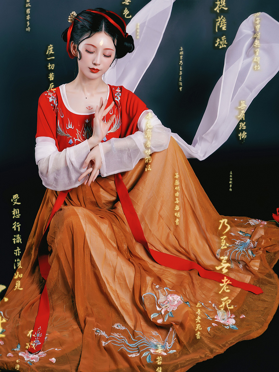 钟灵记赤莲半臂绣花齐腰襦裙坦领日常套装中国风红色一片式春秋夏在类目 女装/女士精品, 唐装/民族服装/舞台服装, 民族服装/舞台装中 - 来自Buy2taobao.com提供专业的淘宝代购服务