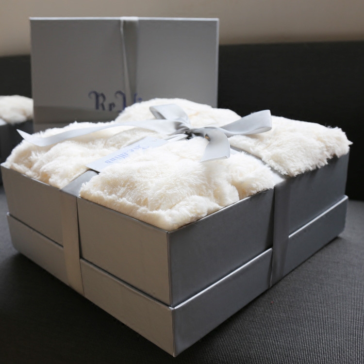 Exit Light extravagance Leisure blanket High-end sofa Blanket white Windows blanket thickening double-deck Imitation fur Gift boxin the Bedclothes , Leisure blanket/Woolen blanket/Carpet category - from Buy2taobao.com to provide professional Taobao agent buy service