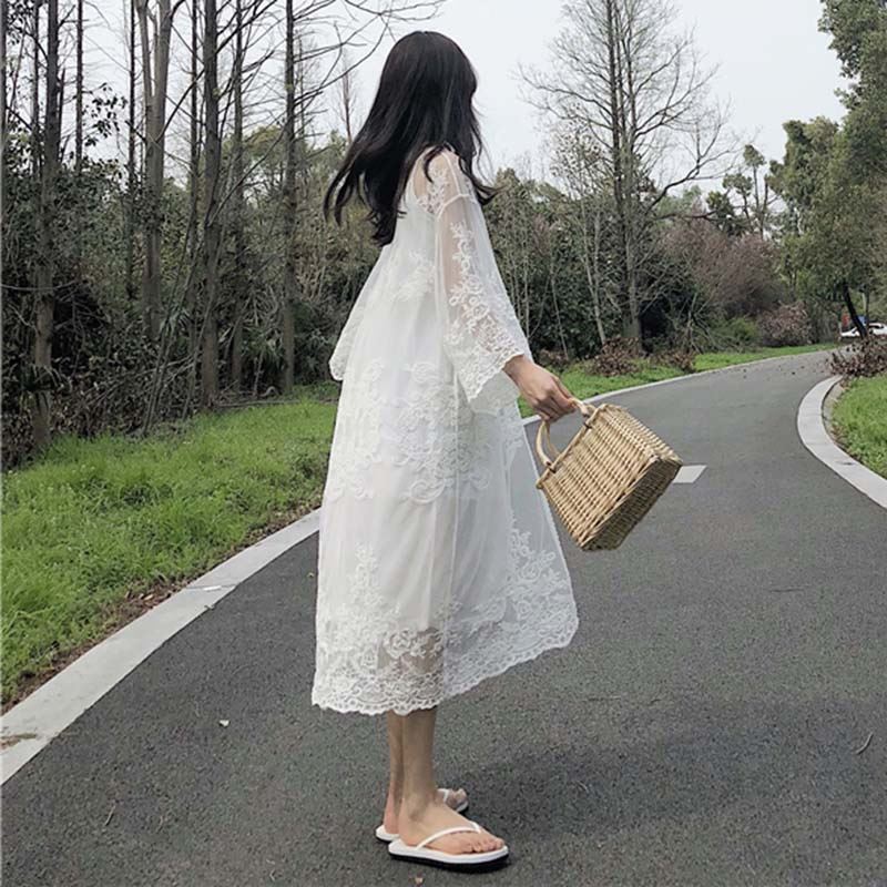 2018夏季複古港味寬松網紗蕾絲刺繡長款喇叭長袖中長度假防曬開衫在類目 女裝/女士精品, 蕾絲衫/雪紡衫中 - 來自Buy2taobao.com提供專業的淘寶代購服務