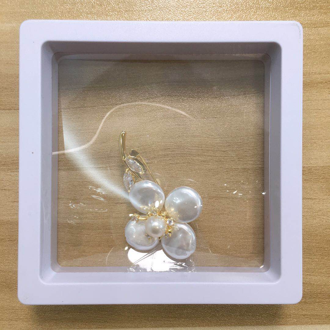 天然淡水小花胸針在類目 女裝/女士精品, 皮草中 - 來自Buy2taobao.com提供專業的淘寶代購服務