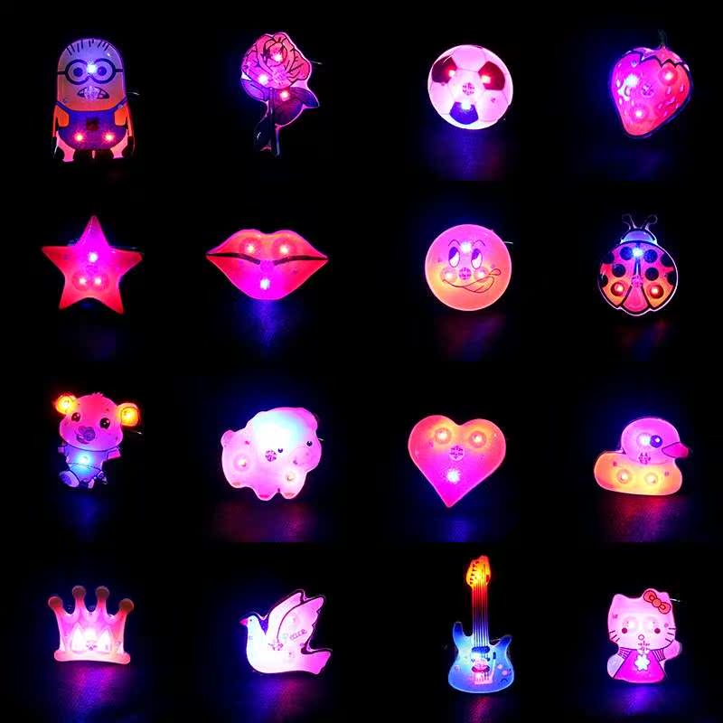 luminescence Brooch flash light Pin student Economic type girl Toy Lamp decorate heart-shaped Refinement Plastic Flash jumpin the Toy/Childs/Puzzle/Building block/Model , Electronic/Light/Aerated/Tricky Toy , Glow Toys category - from Buy2taobao.com to provide professional Taobao agent buy service