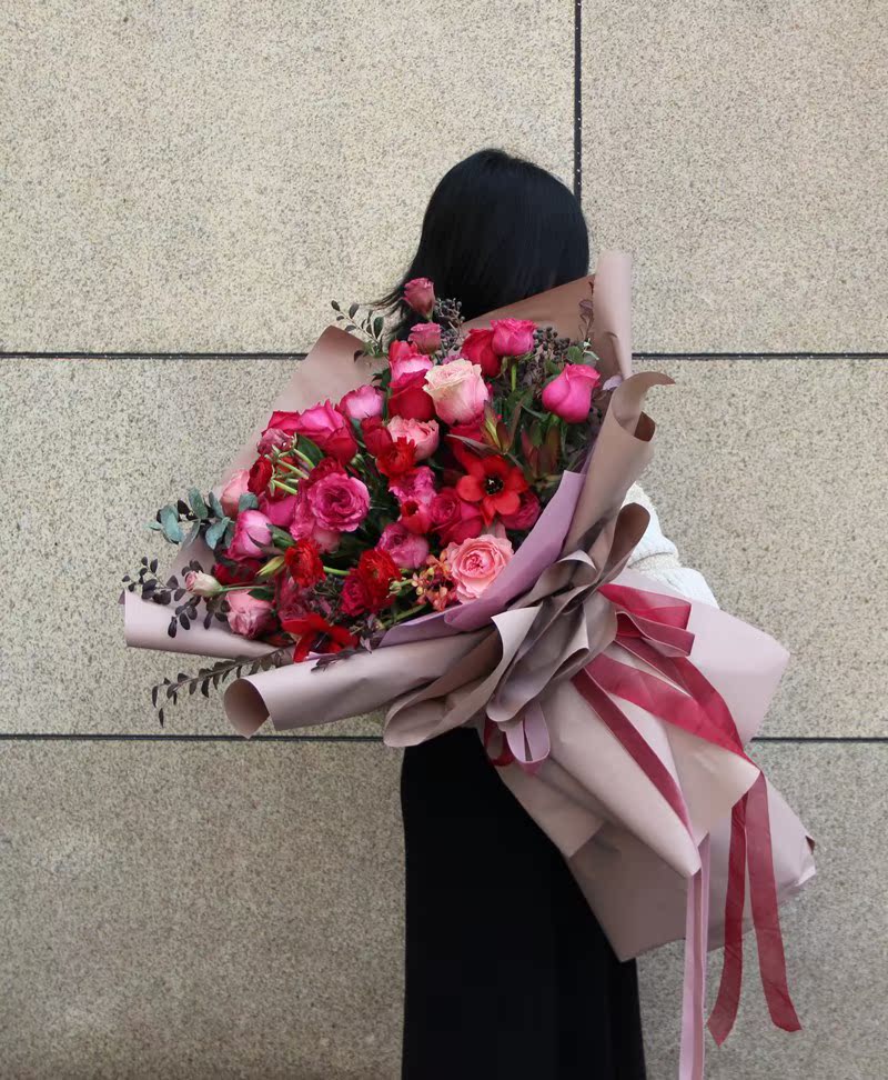 Smile Bear embraces big bouquet Ceremony Big flower Imported Meira tulips Nanjing Flowerin the Flower delivery/Flowers simulation/Plants gardening , Flower delivery(City) category - from Buy2taobao.com to provide professional Taobao agent buy service